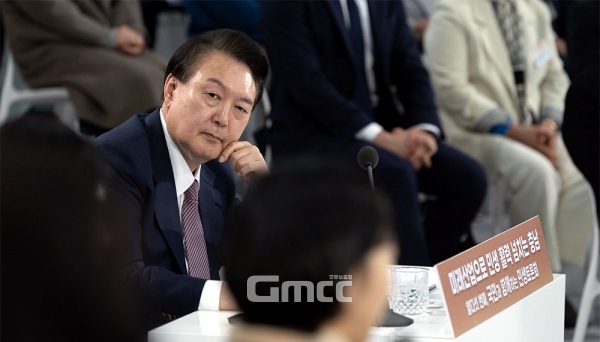 충남 15개 시·군 중 서산을 선택해 방문한 윤석열 대통령이라면 해당 대선공약에 대한 명확한 이행 의지를 밝혔어야 하는 것 아닌가 하는 아쉬움이 남는다. (자료사진: 대통령실 홈페이지/ 굿모닝충청=김갑수 기자)