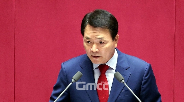 성일종 국민의힘 국회의원(충남서산·태안)은 6일 “향후 우리 지역이 50만 인구를 보유한 ‘미래형 첨단도시’가 되어 대한민국을 리드하는 희망의 땅이 되도록 하겠다”고 말했다. (자료사진: 의원실 제공/ 굿모닝충청=김갑수 기자)