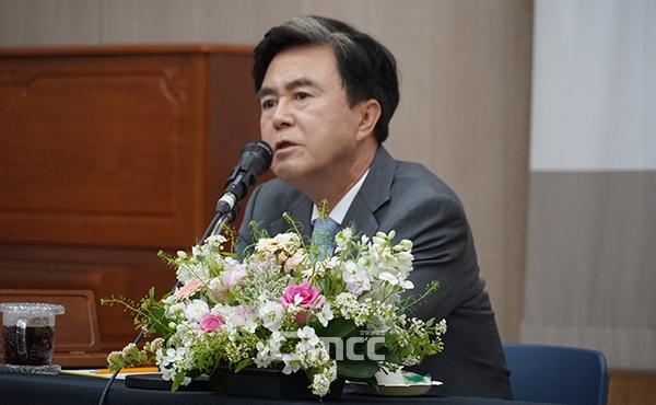 김태흠 충남지사는 20일 공주시를 방문해 