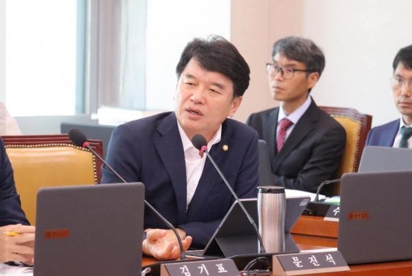 더불어민주당 문진석 의원(사진=페이스북)