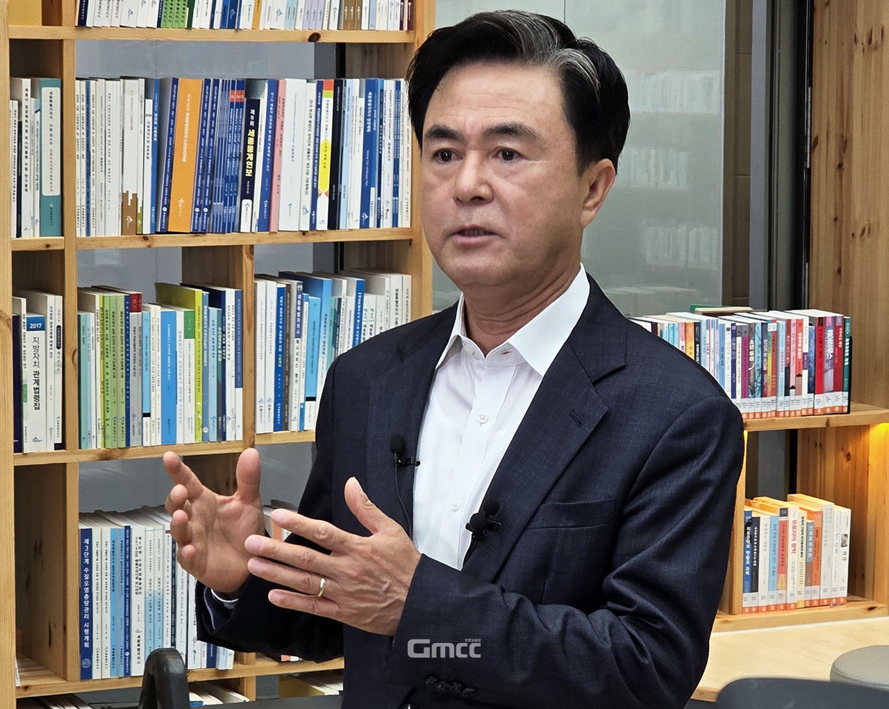 충청남도가 세종시에 위치한 충남산림자원연구소의 민간 매각을 추진하고 있는 가운데, 김태흠 충남도지사가 그 배경과 향후 계획을 설명했다. (굿모닝충청=박수빈 기자)