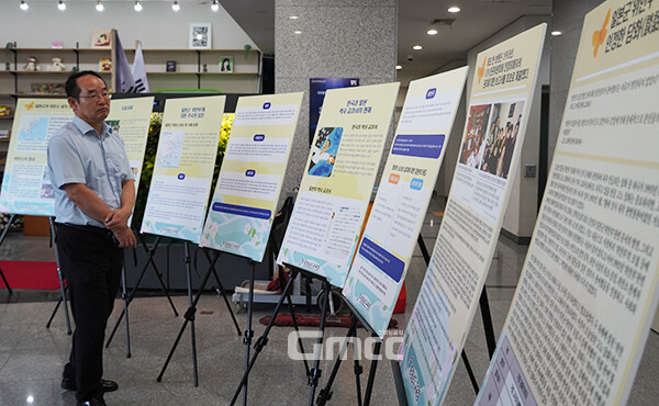 본청 1층 현관인 안뜨락은 일본군 ‘위안부’의 역사를 기억하고 전쟁과 폭력의 부당함을 알리는 공간으로 재탄생했다. (사진=굿모닝충청 이종현 기자)