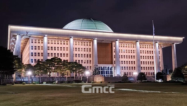 수확의 계절 가을에 들어서는 마당에 농가의 시름은 줄어들지 않고 있습니다. 정부의 저물가정책에서 물가지수 가중치가 높지 않은 농산물이 매번 희생양이 되어서입니다. (자료사진/ 굿모닝충청=김갑수 기자)