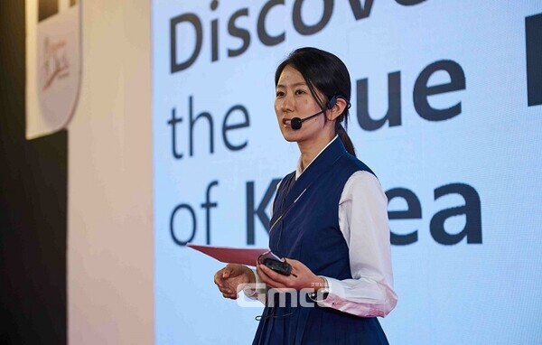  깨진 쌀(싸라기)과 고추장 등 ‘K-시즈닝’을 활용해 '라이스 크래커'를 개발한 한식점누가 홍승희 대표. 사진=서원대/굿모닝충청 김종혁 기자 