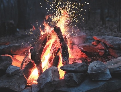 모닥불 이미지. 사진=픽사베이/굿모닝충청 김종혁 기자