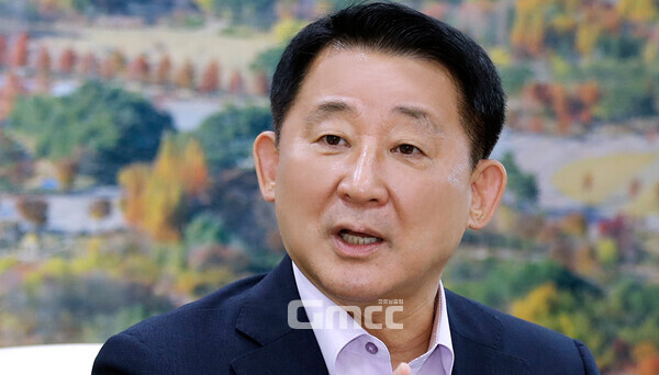 서철모 대전 서구청장이 7일부터 2박 4일 일정으로 싱가포르 정부 기관 및 R&D 연구소를 방문하기 위해 출장길에 나선다. (사진=서구 제공/굿모닝충청 신성재 기자)