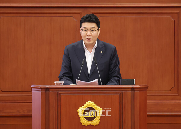 대전시의회 정명국 행정자치위원장(국민·동구3)이 대표발의한 '국민건강보험공단 특별사법경찰제도 도입 촉구 건의안'이 제282회 제2차 정례회 제1차 본회의를 통과했다. (사진=대전시의회 제공/굿모닝충청 신성재 기자)