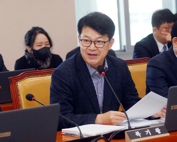 더불어민주당 복기왕 국회의원(충남 아산갑)