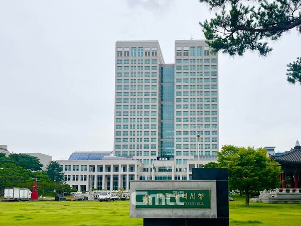 대전시는 지난해보다 1441억 원이 증가한 6조 6771억 원 규모로 내년도 예산안을 편성해 시의회에 제출했다.