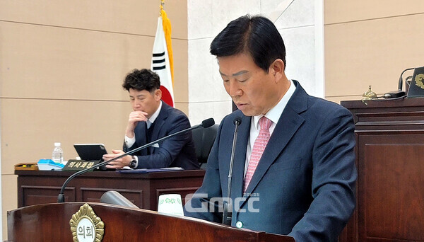 박범인 금산군수는 25일 “2028년까지 랜드마크형 중앙도서관을 건립하겠다”고 밝혔다. (금산군 제공/ 굿모닝충청=김갑수 기자)