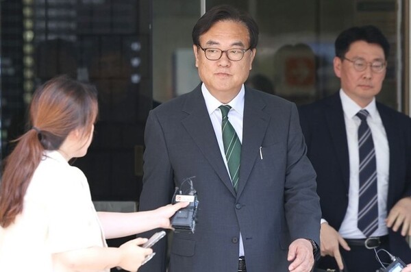 정진석 대통령 비서실장(사진=연합뉴스)