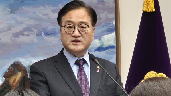 우원식 국회의장이 지난 6일 국회에서 긴급 담화를 발표하고 있다.(사진=굿모닝충청 이동우 기자)