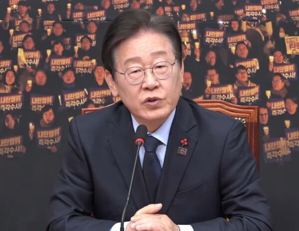 더불어민주당 이재명 대표가 8일 국회에서 기자회견을 하고 있다.(사진=델리민주)