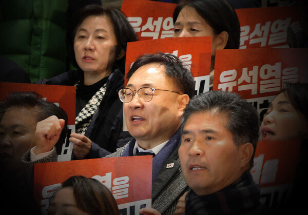 더불어민주당 이광희 국회의원(사진 중앙)