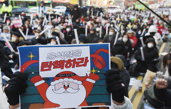 14일 충남 천안 신세계백화점 앞(사진=굿모닝충청 채원상 기자)