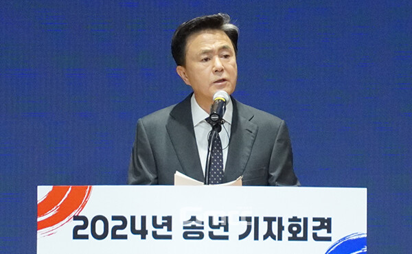 김태흠 충남지사가 내란 혐의를 받는 윤석열 대통령을 비판했다. (사진=굿모닝충청 이종현 기자)