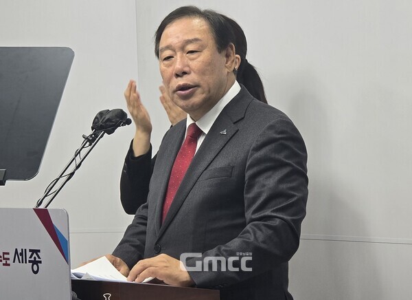 최 시장은 "더 이상 국회의사당 분원이나 제2대통령 집무실 설치에 그치지 않고, 완전한 국회 이전과 대통령실 이전을 통해 진정한 지방시대를 열어야 한다"고 강조했다. (굿모닝충청=박수빈 기자)