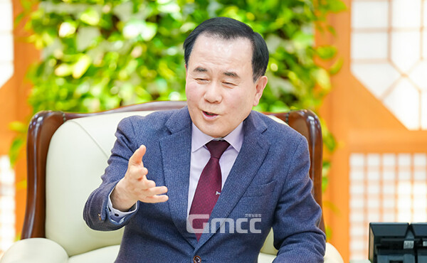 그는 오는 9일 교육청 2층 회의실에서 신년 기자회견을 갖고 올해 계획을 밝힐 예정이다. (자료사진=충남교육청 제공/굿모닝충청=이종현 기자)