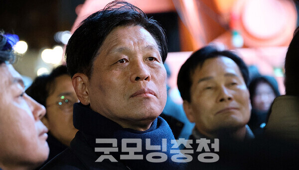 더불어민주당 조승래 국회의원(대전유성구갑)은 21일 "서부지법에 대한 폭동 사태의 가장 큰 원인 중 하나는 유튜브 생중계의 영향이라고 생각한다"며 "그 세력들을 찾아 현행범으로라도 처벌해야 될 것 같다"고 말했다. (자료사진: 페이스북/ 굿모닝충청=김갑수 기자)