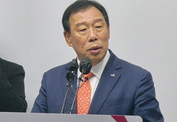  조국혁신당과 더불어민주당이 최민호 세종시장의 윤석열  옹호 발언을 두고 강력 반발하며 사퇴를 촉구하고 나섰다. (굿모닝충청=박수빈 기자)