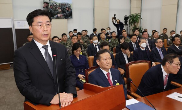 홍장원 전 국가정보원 1차장이 4일 서울 종로구 헌법재판소에서 열린 탄핵심판 5차 변론에서 증언하고 있다. (사진=연합뉴스)