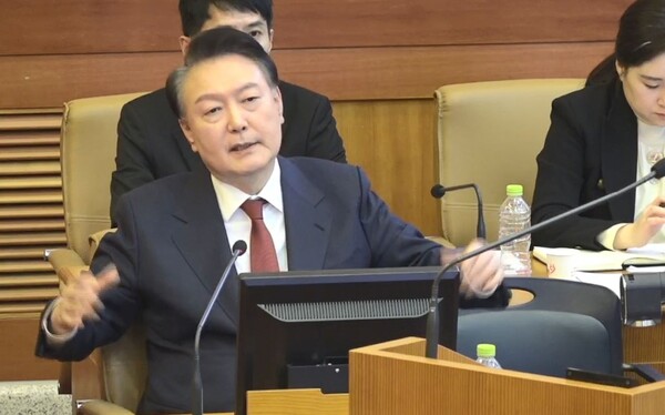 윤석열 대통령이 4일 서울 종로구 헌법재판소에서 열린 탄핵심판 5차 변론에서 진술하고 있다. (사진=연합뉴스)