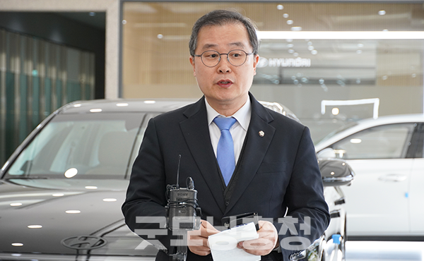 더불어민주당 법률대변인인 이건태 국회의원(경기부천병)은 이재명 대표의 경제 행보에 대해 조기 대선을 겨냥한 것이 아니라는 입장을 분명히 했다. (사진=굿모닝충청 이종현 기자)