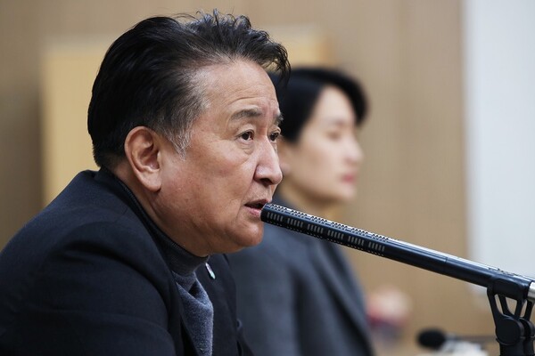 김영환 충북도지사가 24일 발의된 '청주공항 특별법'의 연내 제정을 위해 최선을 다하겠다고 밝혔다.  사진=충북도/굿모닝충청 김종혁 기자