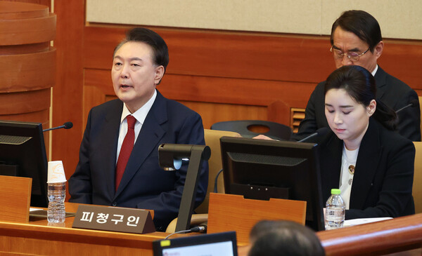 윤석열 대통령과 김계리 변호사(사진=연합뉴스)