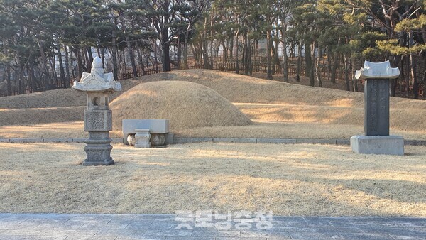 대한민국 임시정부 주석을 지냈던 백범 김구 선생의 묘.(사진=굿모닝충청 조하준 기자)