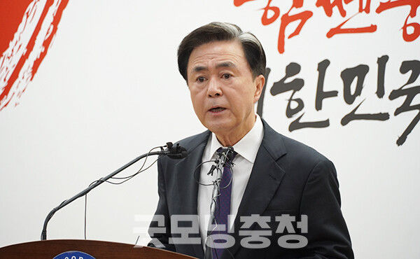 김태흠 충남지사는 6일 지천댐 건설 추진과 관련 “잘못된 정보로 인한 피해가 없도록 찬성과 반대 양측 주민과 전문가 등이 참여하는 협의체를 구성하겠다”고 말했다. (사진=굿모닝충청 이종현 기자)