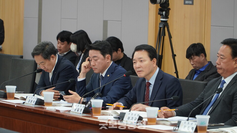 충청남도는 25일 오전 서울 국회의원회관에서 '정부예산 주요사업 및 지역현안 정책설명회'를 개최했다. 성일종 의원이 발언하고 있다.(사진=굿모닝충청 설인호 기자)