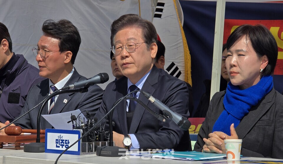 더불어민주당 이재명 대표가 31일 오전 서울 종로 광화문 앞에서 개최한 현장 최고위원회에서 발언하고 있다. (사진=굿모닝충청 설인호 기자)