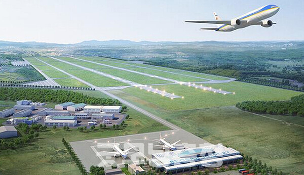 6.3 조기 대선을 앞두고 충남도가 주요 현안의 공약 반영을 위해 적극 나서고 있는 가운데, 2028년 개항 예정인 서산공항을 향후 국제선으로 확대하겠다는 취지의 내용이 담겨 눈길을 끌고 있다. (서산시 제공 자료사진/ 굿모닝충청=김갑수 기자)