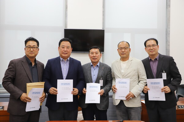 더불어민주당 어기구 의원은 지난 22일 한국계란산업협회와 민생 간담회를 열고 의견을 청취했다. (사진=의원실)