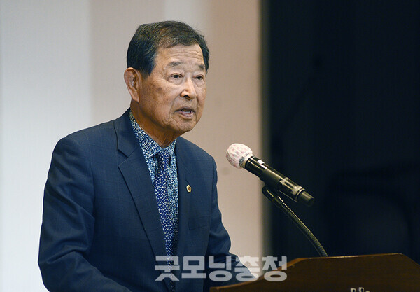 김복만 의원(국민·금산2)은 "지방소멸 현상이 본격화하는 가운데 해결책으로 36년만에 충남·대전 행정통합이 이뤄질 경우 인구 360만 명 지역 내 총생산 GRDT 197조 원 크기의 명실상부한 국내 3위 메가시티가 탄생되는 것"이라고 반겼다. (사진: 굿모닝충청=채원상 기자)