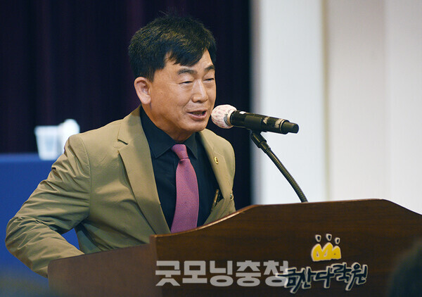 김석곤 의원(국민·금산1)은 