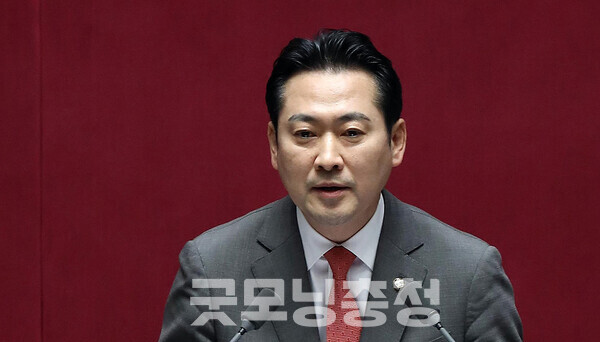 국민의힘 장동혁 국회의원(충남보령·서천)이 발끈하고 나섰다. 6일 방송된 채널A ‘뉴스 TOP10’에 패널로 나온 이현종 문화일보 논설위원이 “장동혁은 단일화를 위해 김문수를 도운 것이지 김문수를 지지하지는 않는다”는 취지의 발언을 한 것을 문제 삼은 것. (페이스북 자료사진/ 굿모닝충청=김갑수 기자)