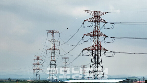 전국 석탄화력발전소 59기 중 29기가 밀집돼 있는 충남도가 에너지 전환 연착륙을 위해 행정력을 집중하고 있다. (자료사진/ 굿모닝충청=김갑수 기자)