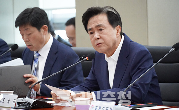 김태흠 충남지사는 19일 ”충청내륙철도, 보령~대전고속도로 등의 국가계획 반영을 관철시키겠다“고 말했다. (사진=굿모닝충청 이종현 기자)