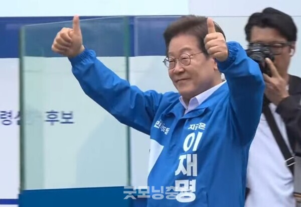 이재명 더불어민주당 대선 후보가 31일 청주 오창프라자 광장에서 청주를 중심으로 한 충청권메가시티 구상을 밝히며 막판 지지호소에 나섰다. 사진=굿모닝충청 김종혁 기자