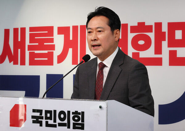1일 오전 리박스쿨 게이트와 관련해 입장을 밝히고 있는 국민의힘 장동혁 선대위 종합상황실장.(사진=연합뉴스)