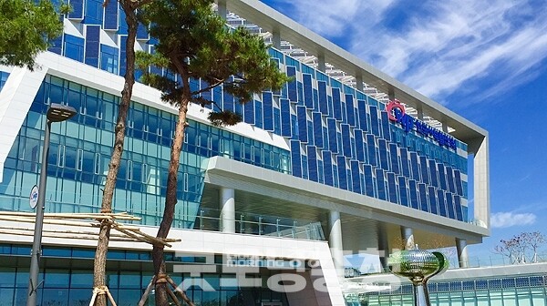 한국서부발전(대표이사 이정복)은 19일 “지난 2일 안타까운 사고로 인해 유명을 달리하신 고(故) 김충현님께 깊은 애도를 표한다”며 “슬픔에 잠기신 유가족, 동료 여러분께도 진심으로 위로의 말씀을 올린다”고 밝혔다. (서부발전 제공 자료사진/ 굿모닝충청=김갑수 기자)