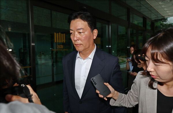 지난 3일 조은석 내란 특검팀의 소환조사에 출석하고 있는 김성훈 대통령 경호처 차장.(사진=연합뉴스)