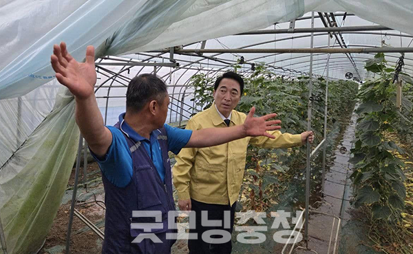 충남에 극한호우로 인한 피해가 속출하고 있는 가운데 선출직 인사들도 SNS를 통해 피해 상황을 공유하고 현장 점검에 나서는 등 분주하게 움직이고 있다. (사진=박수현 국회의원 페이스북 갈무리/굿모닝충청=이종현 기자)