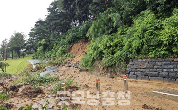 예산군에서는 매헌 윤봉길 의사 유적지 진입로 인근을 비롯해 곳곳에서 토사 유출 피해가 발생했다. (사진=국가유산청 페이스북/굿모닝충청=이종현 기자)