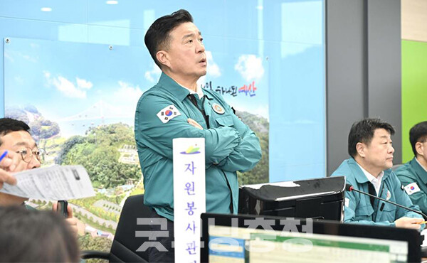 최재구 예산군수는 23일 “마지막 한 분 귀가하실 때까지 이재민 보호와 지원을 빈틈없이 이어가겠다”고 밝혔다. (사진=최재구 예산군수 페이스북 갈무리/굿모닝충청=이종현 기자)