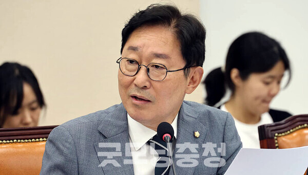 더불어민주당 박범계 국회의원(대전서구을)은 30일 "윤석열 전 대통령이 피서하는 건 아니지 않나?"라고 말했다. (페이스북 자료사진/ 굿모닝충청=김갑수 기자)