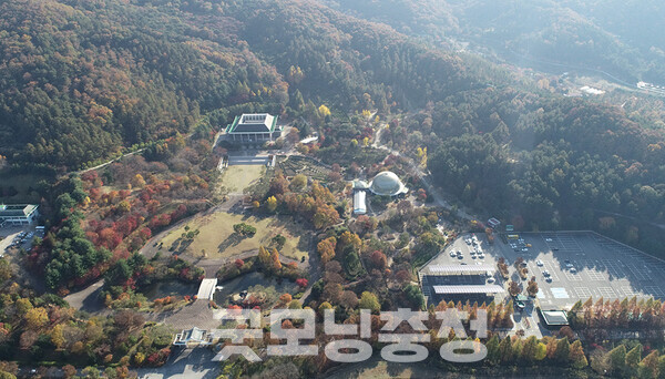 최소 3000억 원 규모의 충남산림자원연구소(연구소) 활용 방안에 관심이 쏠리고 있다. 세종지역 정치권과 시민사회가 민간이 아닌 정부 차원의 매입을 촉구하고 있는 가운데, 충남도가 이를 수용할지 이목이 집중되고 있는 것. (자료사진: 충남도 제공/굿모닝충청=김갑수 기자)