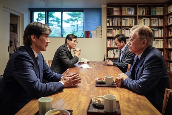 문재인 전 대통령과 조국 전 조국혁신당 대표.(사진=연합뉴스)